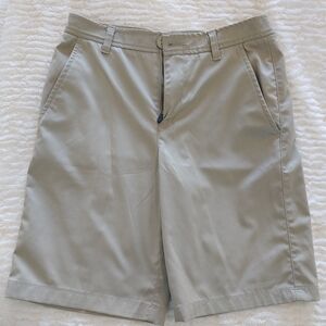 Under Armour Boys Size 14 Golf Shorts